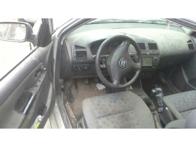 seat ibiza (6k1) del año 2000
