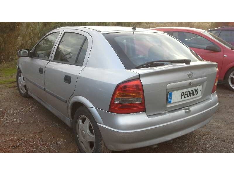 opel astra g berlina del año 1999