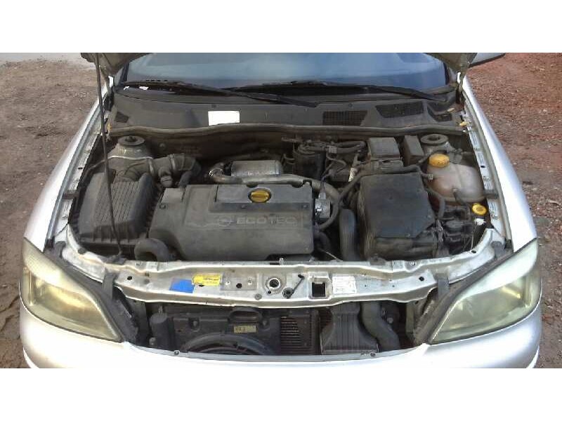 opel astra g berlina del año 1999