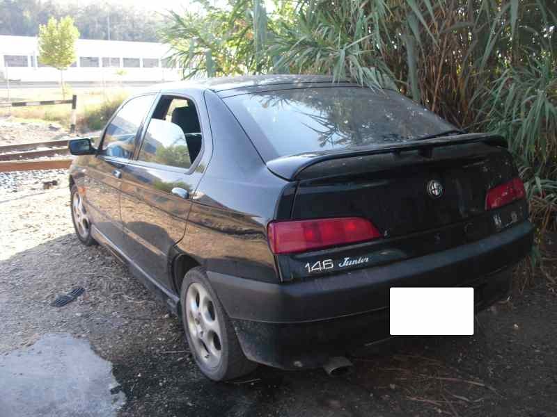 alfa romeo 146 del año 1999