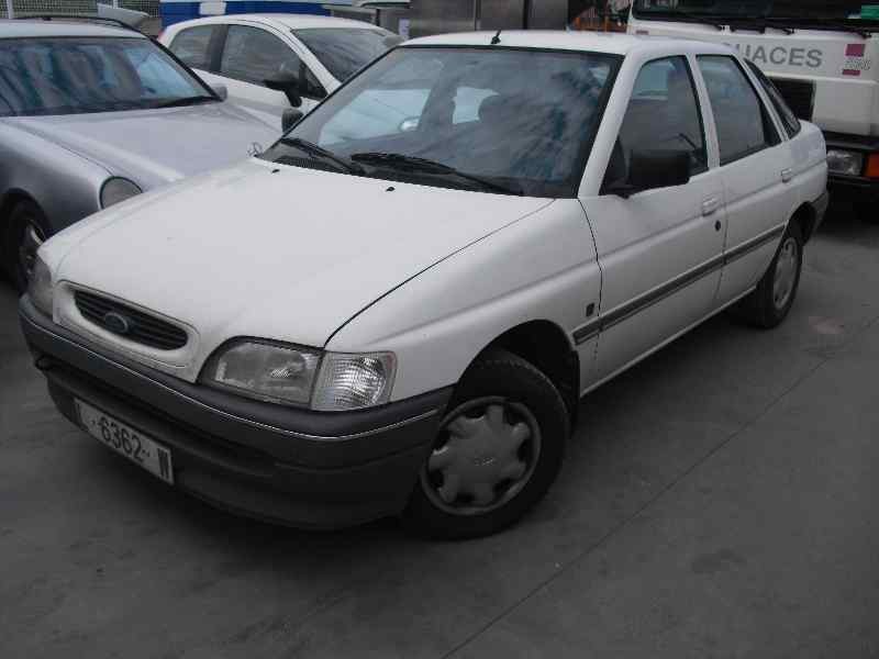 ford escort berlina/turnier del año 1993