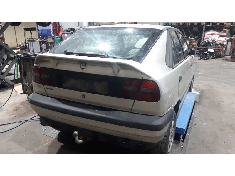 lancia delta del año 1995