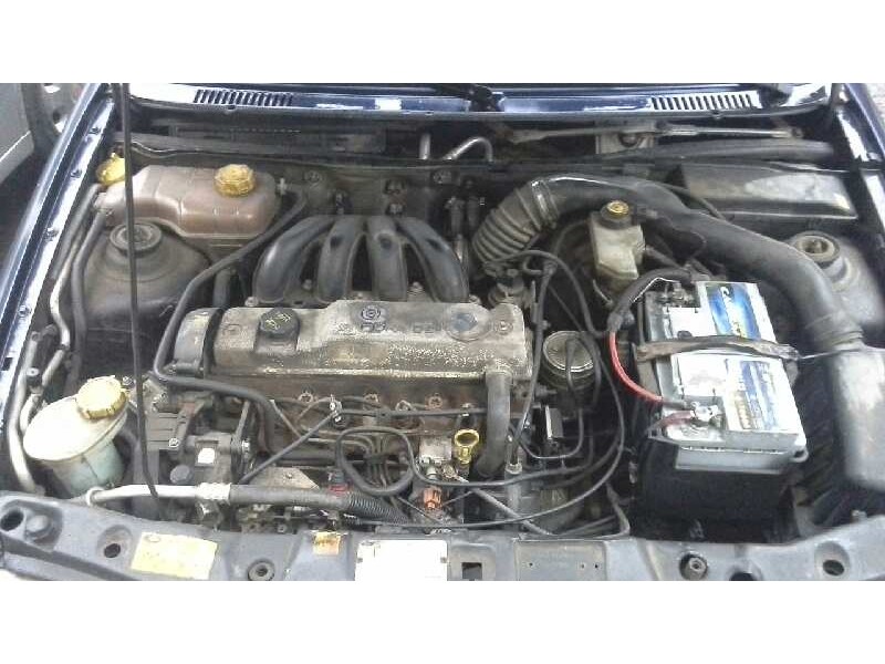 ford fiesta berlina (dx) del año 1999
