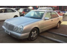 mercedes-benz clase e (w210) berlina del año 1996