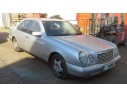 MERCEDES-BENZ CLASE E (W210) BERLINA