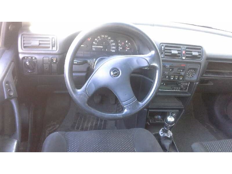 opel vectra a del año 1993