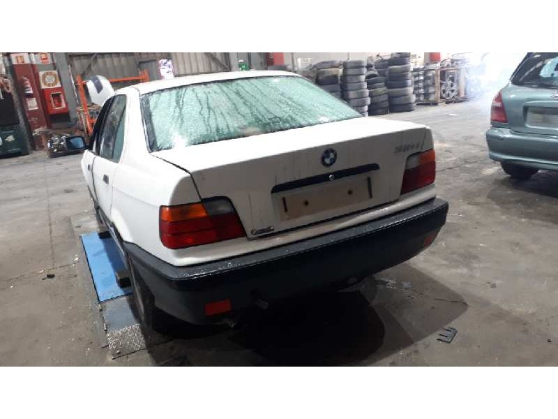 bmw serie 3 berlina (e36) del año 1992