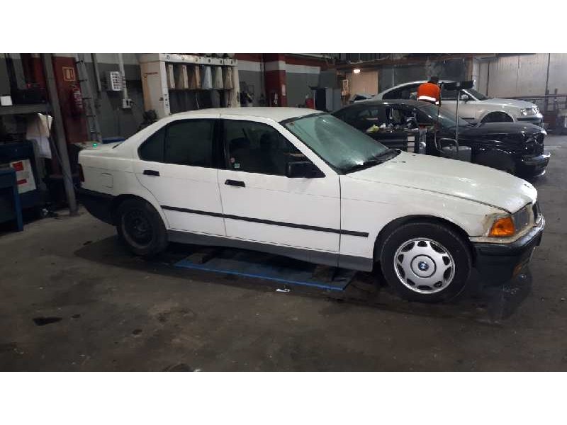 bmw serie 3 berlina (e36) del año 1992