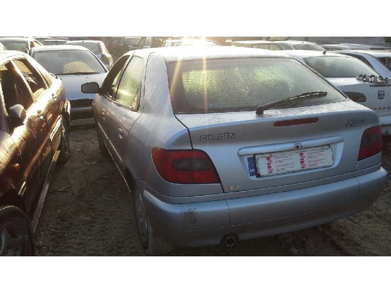 citroën xsara berlina del año 2000