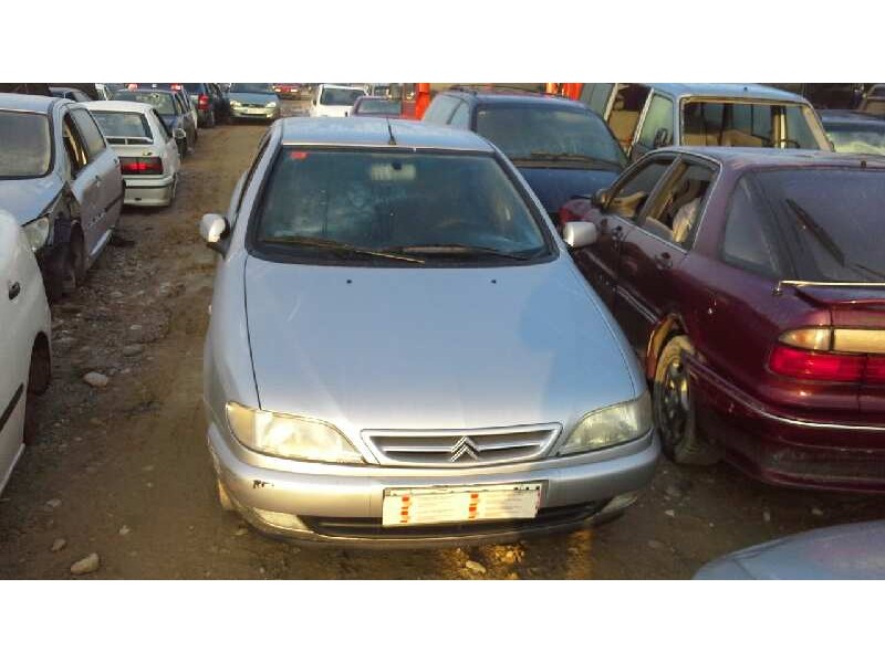 citroën xsara berlina del año 2000