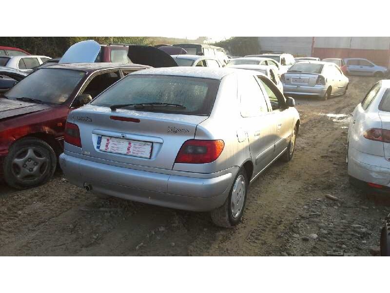 citroën xsara berlina del año 2000