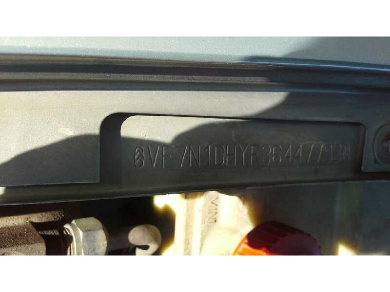 citroën xsara berlina del año 1999