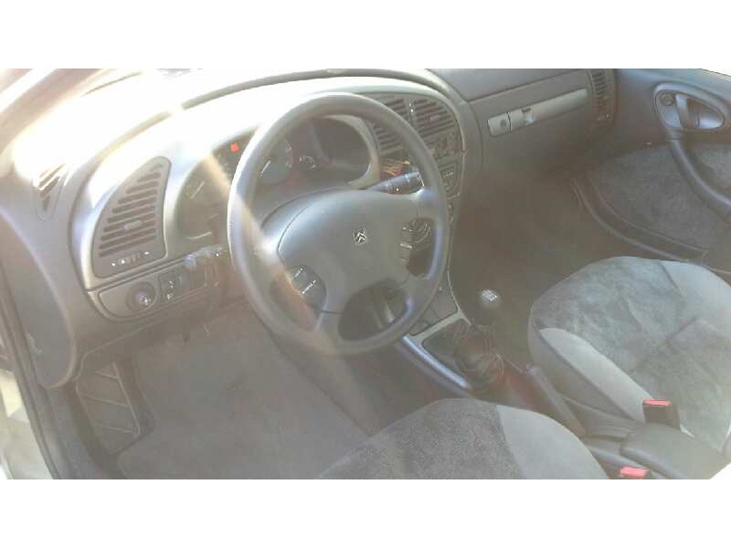 citroën xsara berlina del año 1999