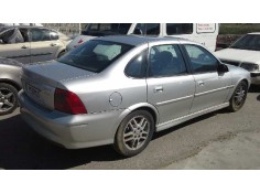 opel vectra b berlina del año 1999