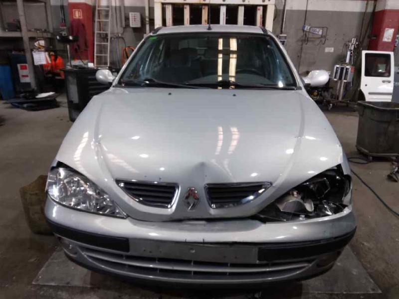 renault megane i fase 2 berlina (ba0) del año 1999