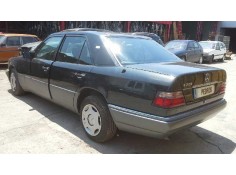 mercedes-benz clase e (w124) berlina del año 1994 2