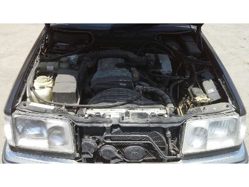mercedes-benz clase e (w124) berlina del año 1994