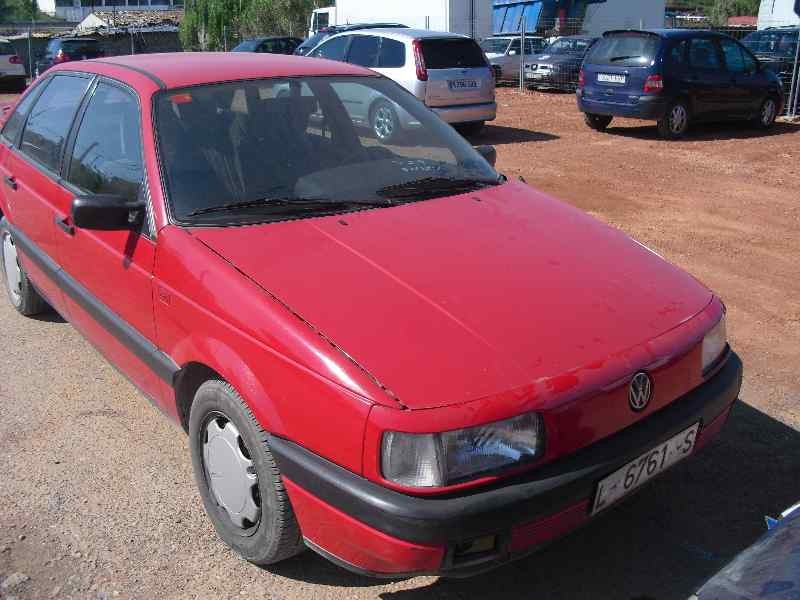 volkswagen passat berlina (312) del año 1988