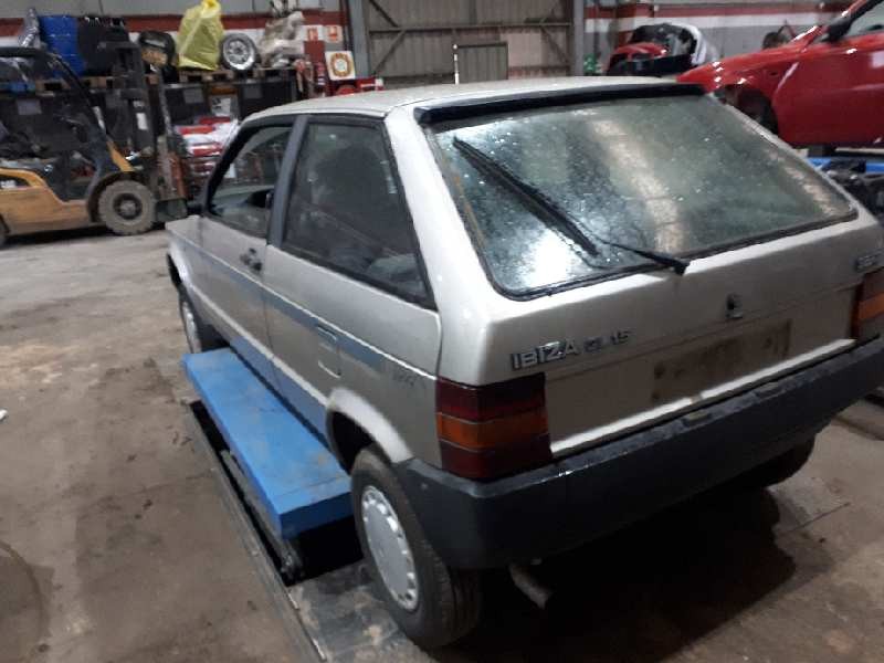 seat ibiza del año 1987