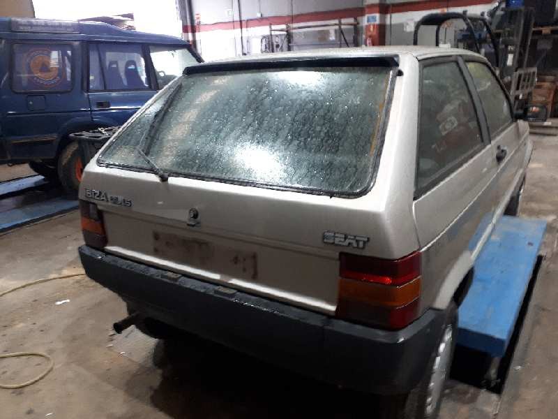 seat ibiza del año 1987