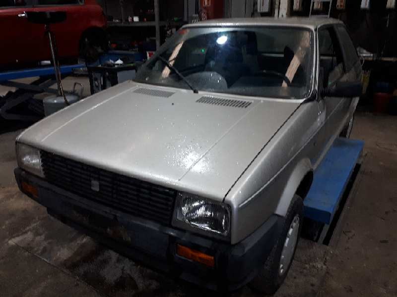 seat ibiza del año 1987