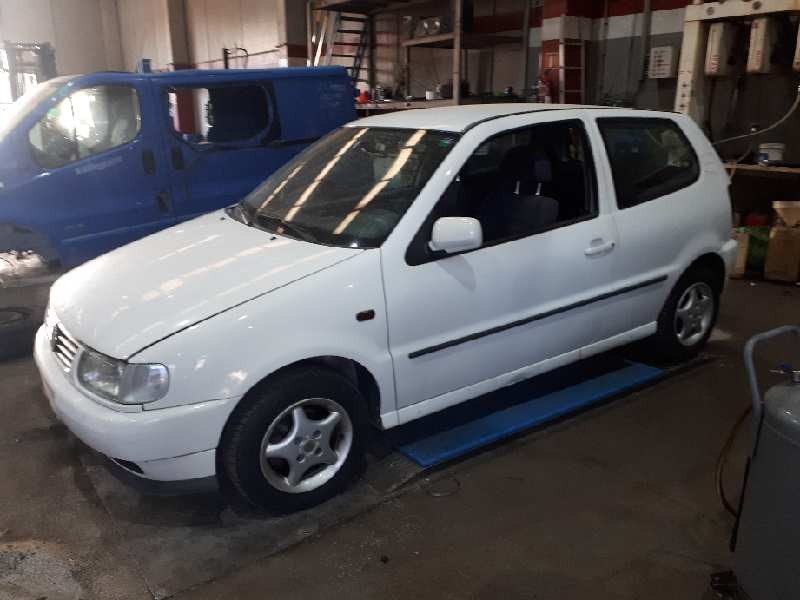 volkswagen polo berlina (6n1) del año 1997