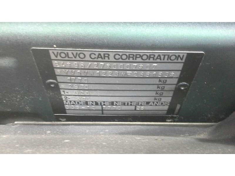 volvo v40 familiar del año 1998