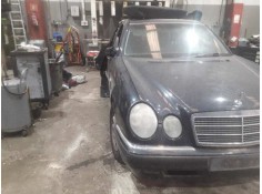 mercedes-benz clase e (w210) berlina del año 1999