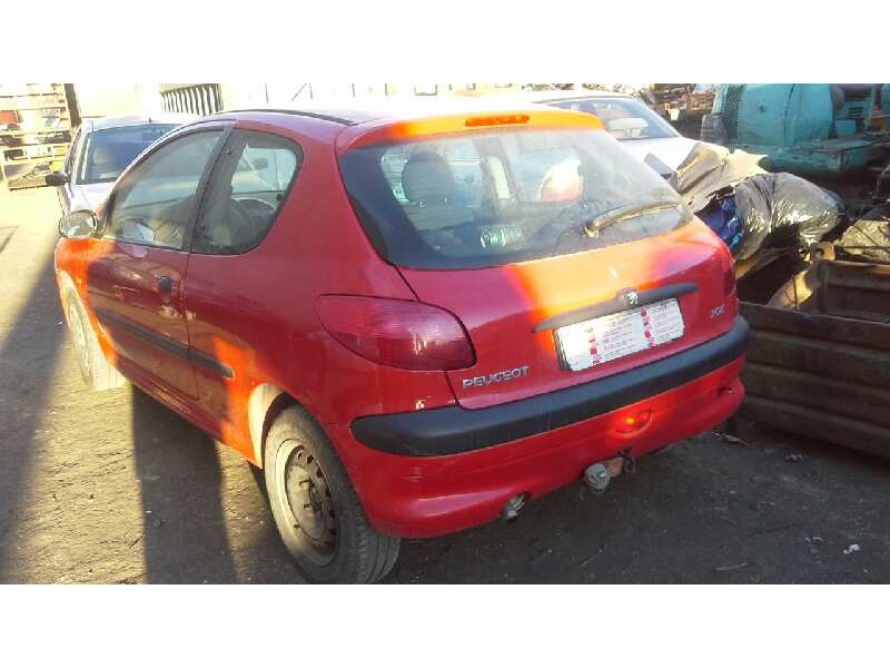 peugeot 206 berlina del año 1999