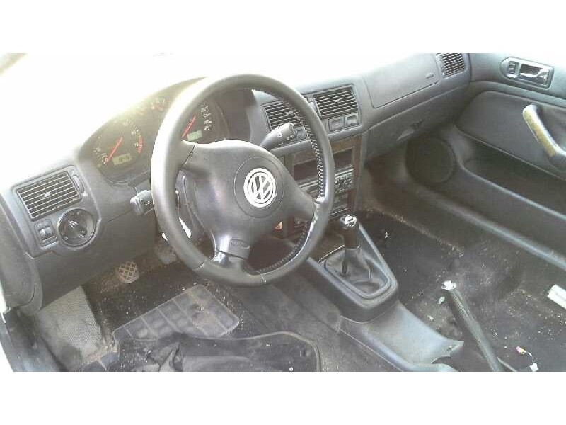 volkswagen golf iv berlina (1j1) del año 1999