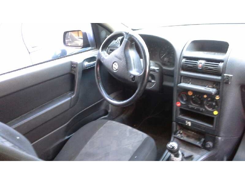 opel astra g berlina del año 1999