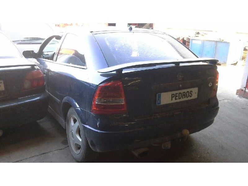 opel astra g berlina del año 1999