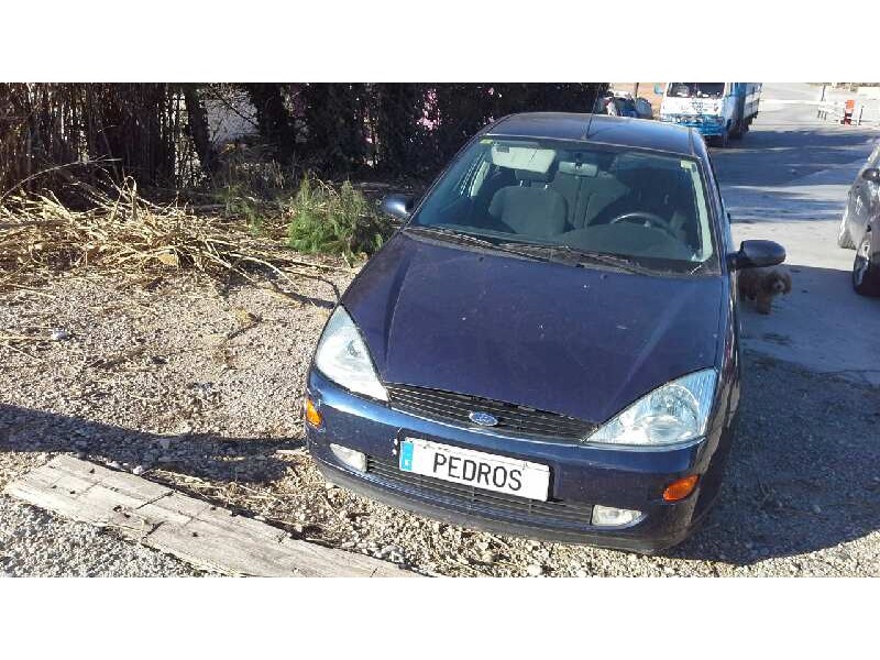 ford focus berlina (cak) del año 2000