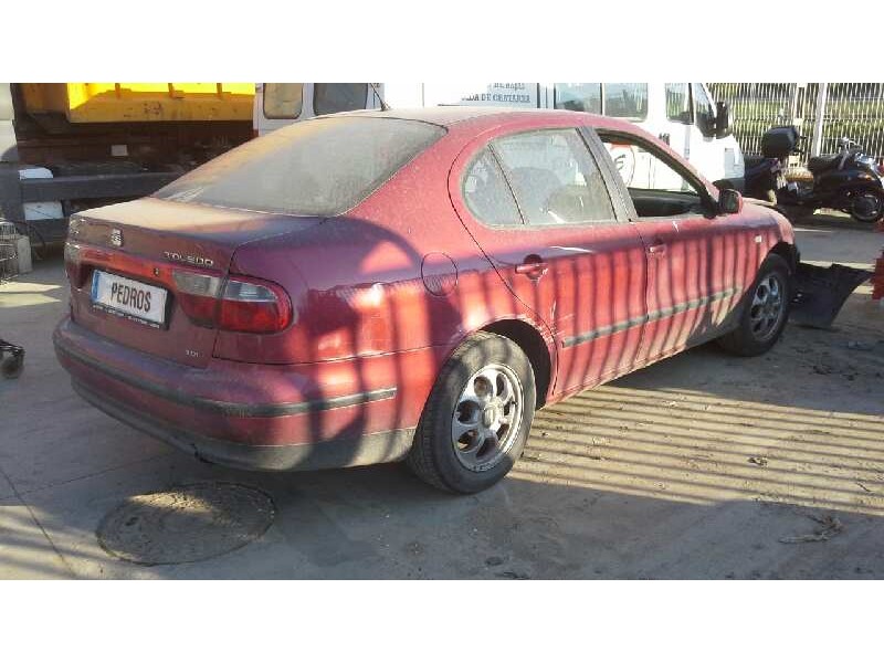 seat toledo (1m2) del año 2000