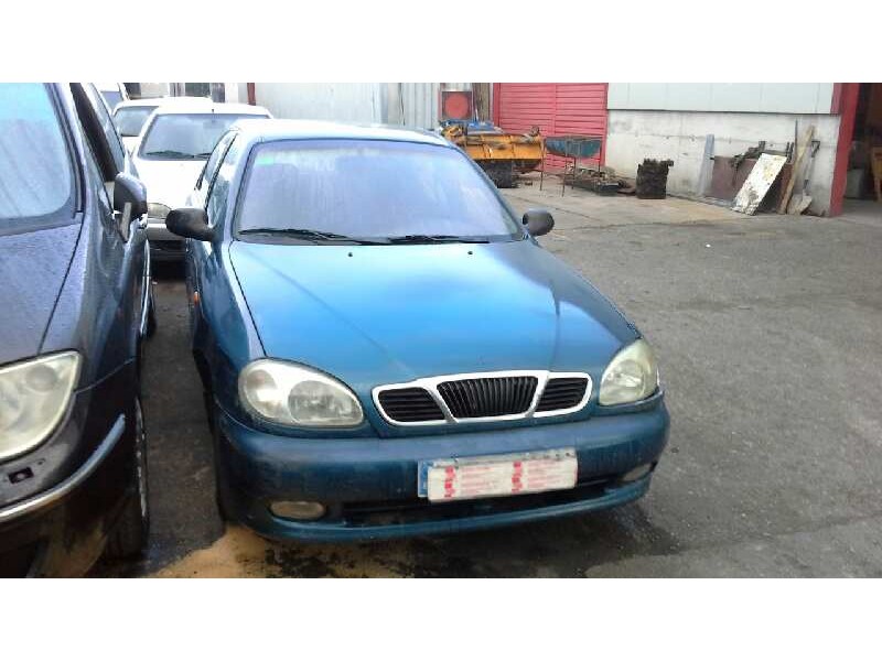 daewoo lanos del año 2000