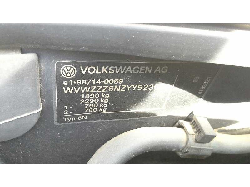 volkswagen polo berlina (6n2) del año 2000