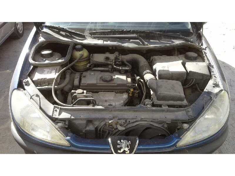 peugeot 206 berlina del año 1999