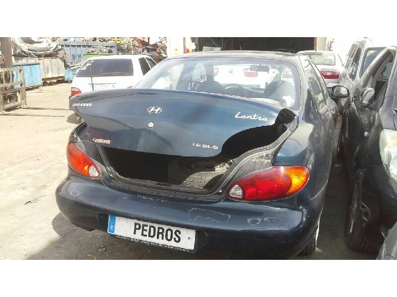 hyundai lantra berlina (rd) del año 2000