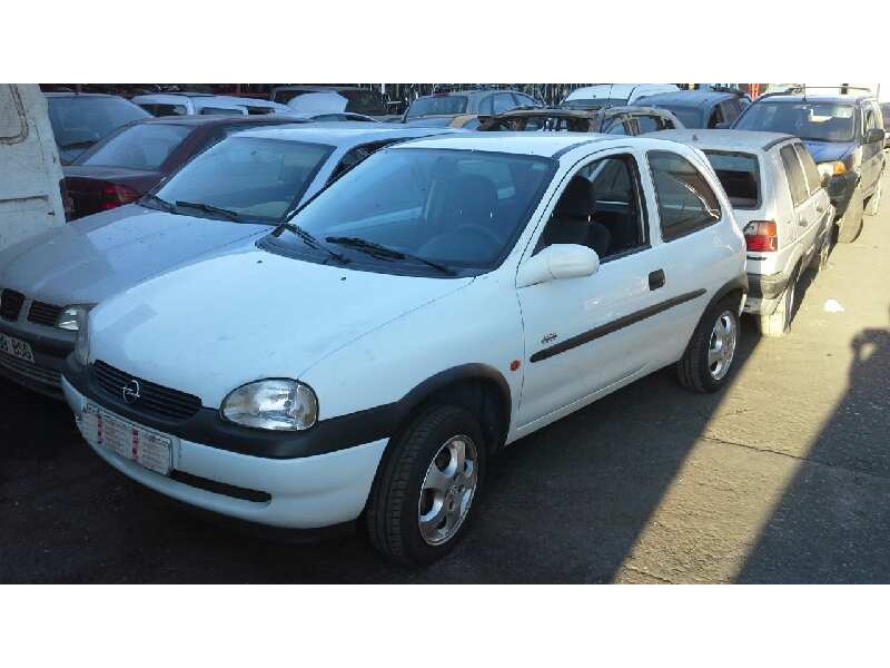 opel corsa b del año 2000