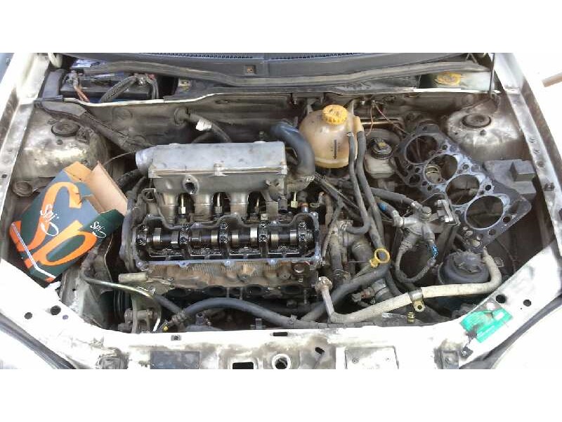 opel corsa b del año 2000