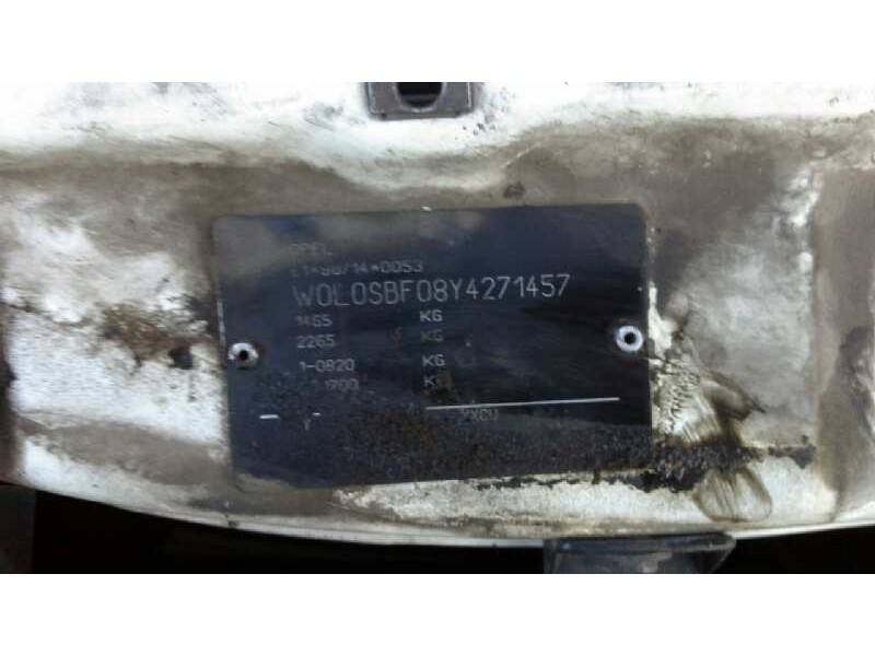 opel corsa b del año 2000