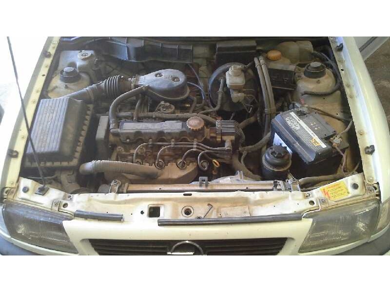 opel astra f berlina del año 1997