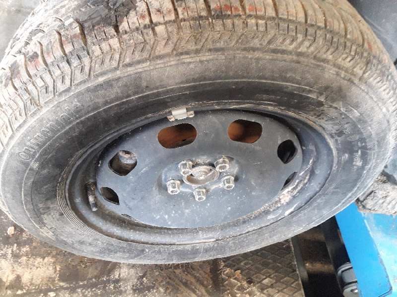 volkswagen golf iv berlina (1j1) del año 2000