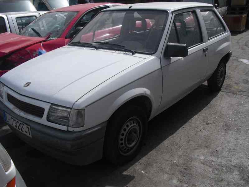 opel corsa a del año 1990