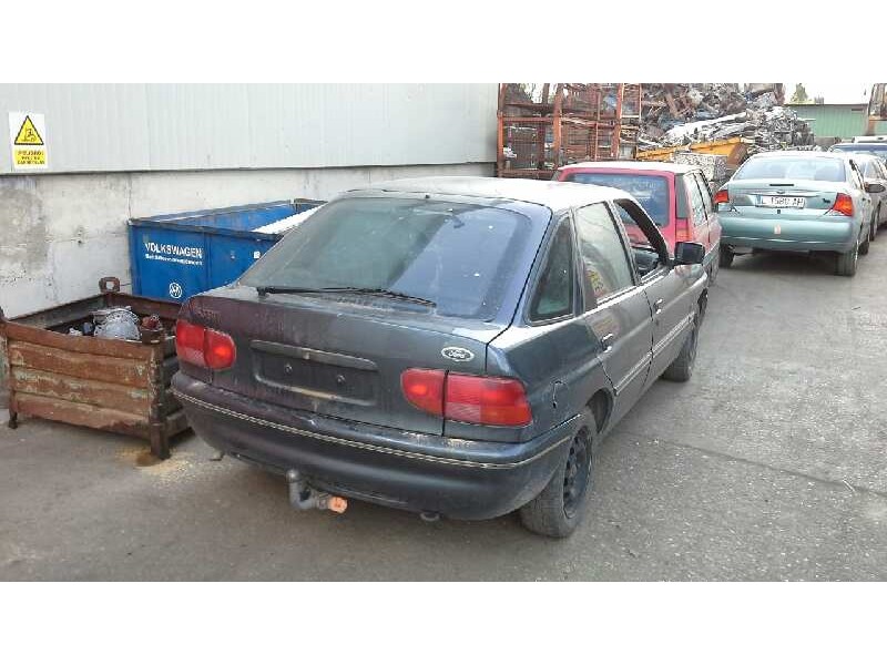 ford escort berlina/turnier del año 1994