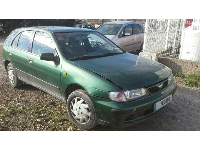 nissan almera (n15) del año 2000