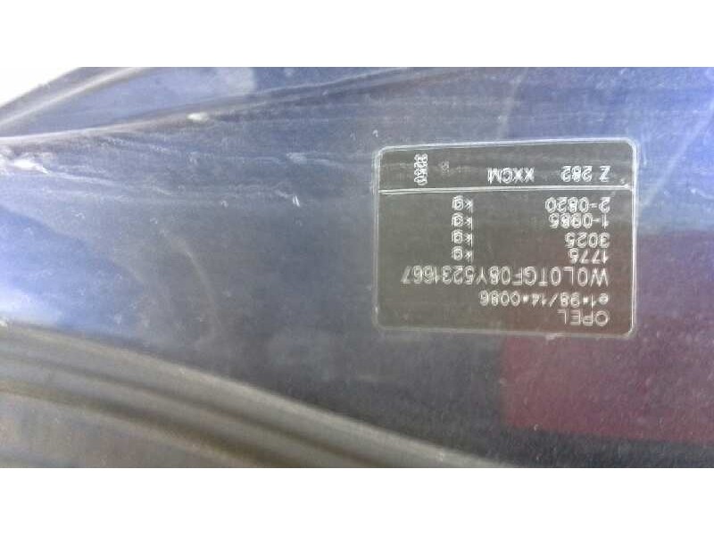 opel astra g berlina del año 2000