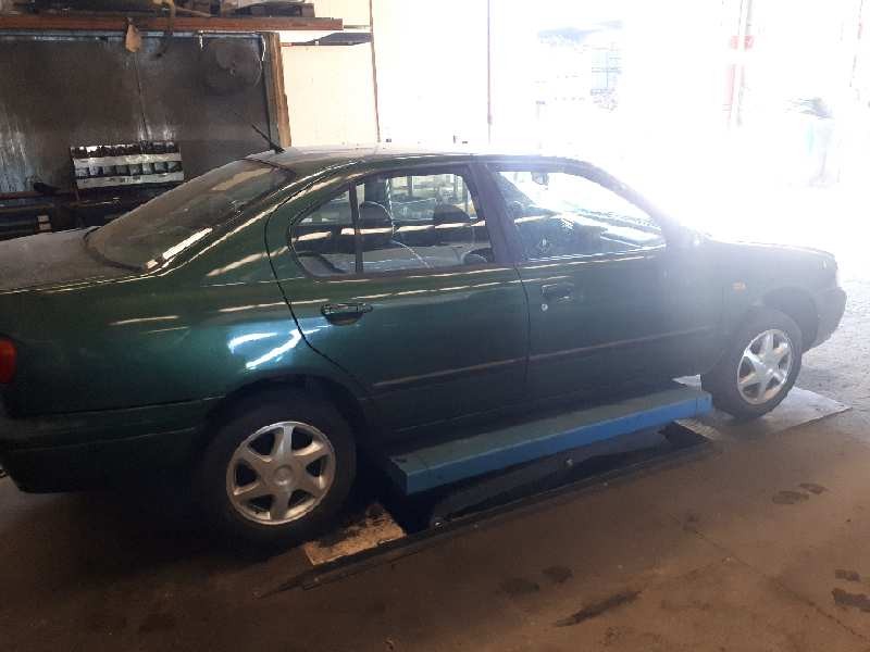 nissan primera berlina (p11) del año 1997