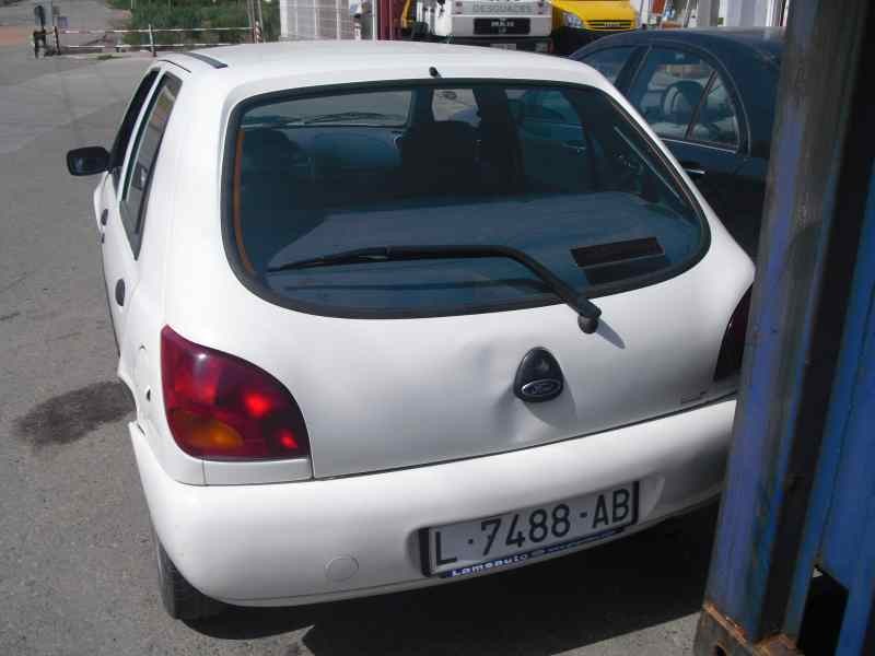 ford fiesta berlina del año 1997