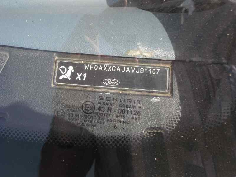 ford fiesta berlina del año 1997